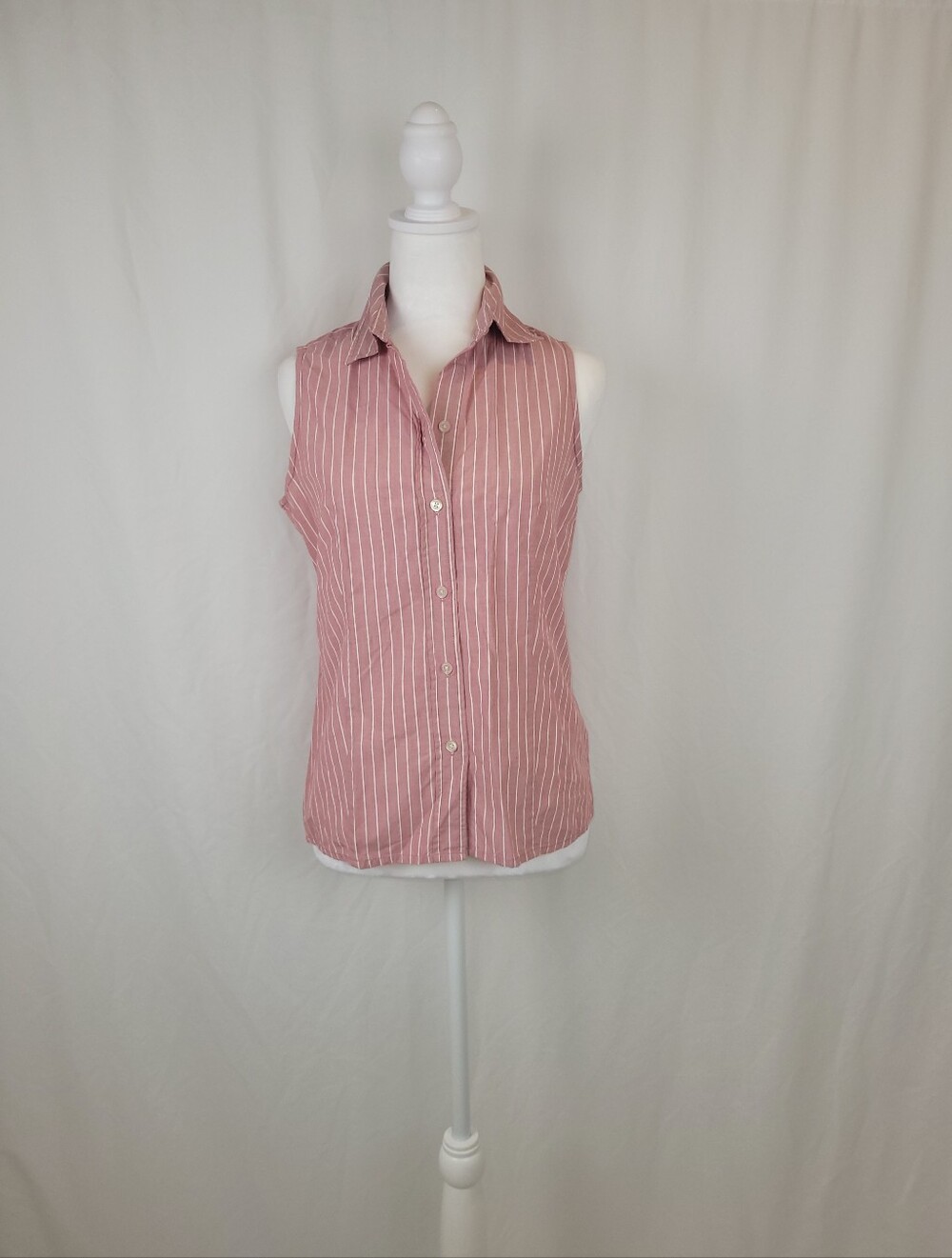 GAP Pink Striped Sleeveless Button-Down Shirt Small